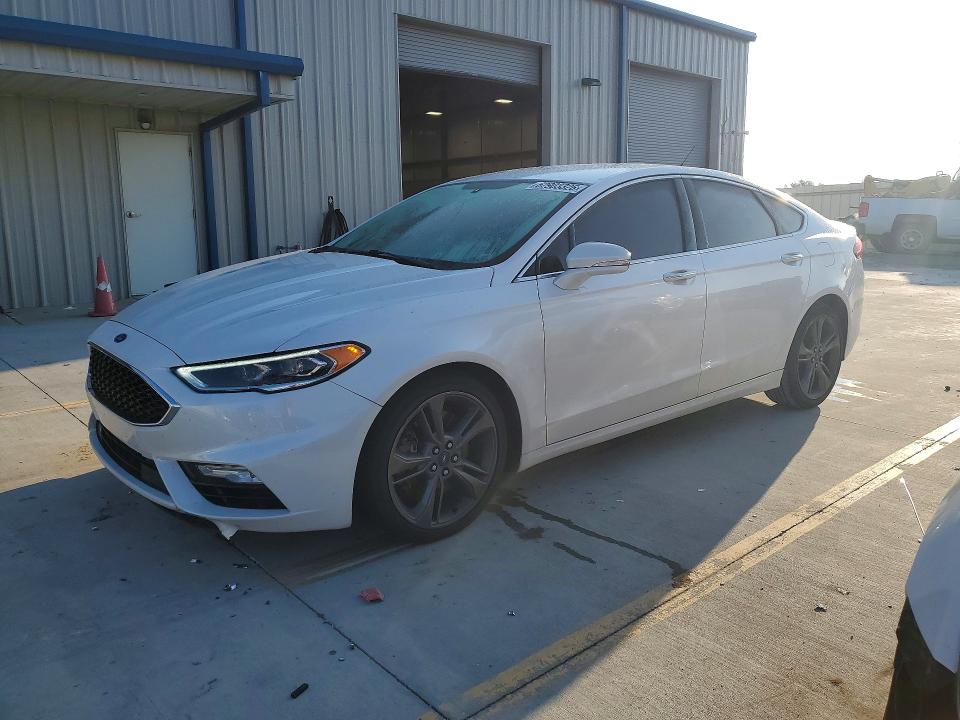 Продажа на аукционе авто 2017 Ford Fusion, vin: 3FA6P0VP9HR155773, номер лота: 62903326