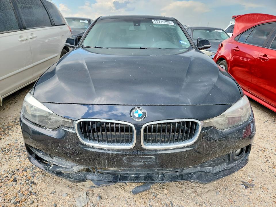 2017 Bmw 320 მანქანა იყიდება აუქციონზე, vin: WBA8E1G58HNU13050, აუქციონის ნომერი: 59726186