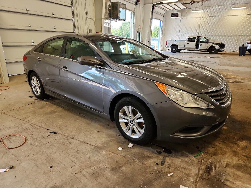 59640276 :رقم المزاد ، 5NPEB4AC5BH177066 vin ، 2011 Hyundai Sonata مزاد بيع