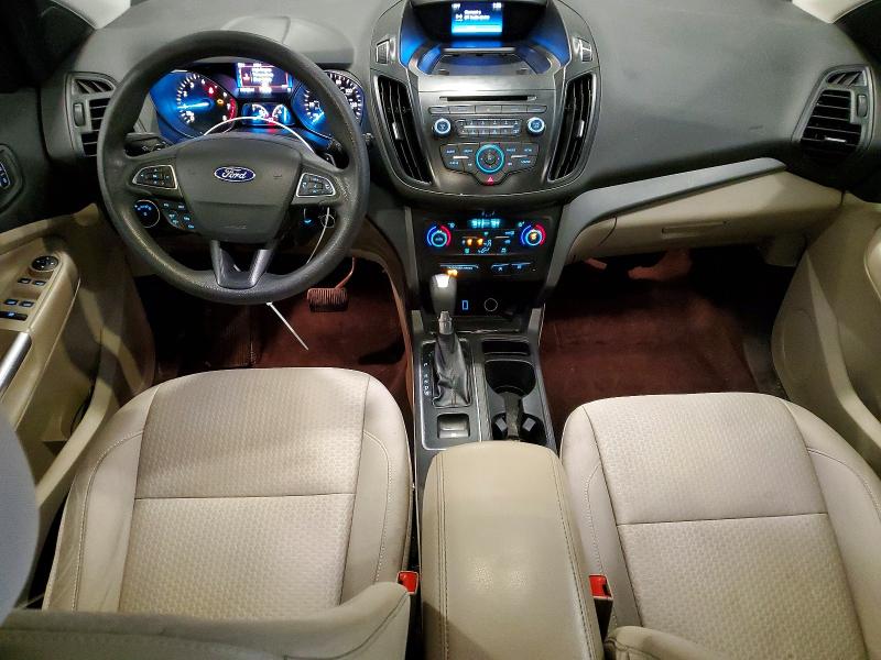 2017 Ford Escape მანქანა იყიდება აუქციონზე, vin: 1FMCU0GDXHUA32884, აუქციონის ნომერი: 63415746