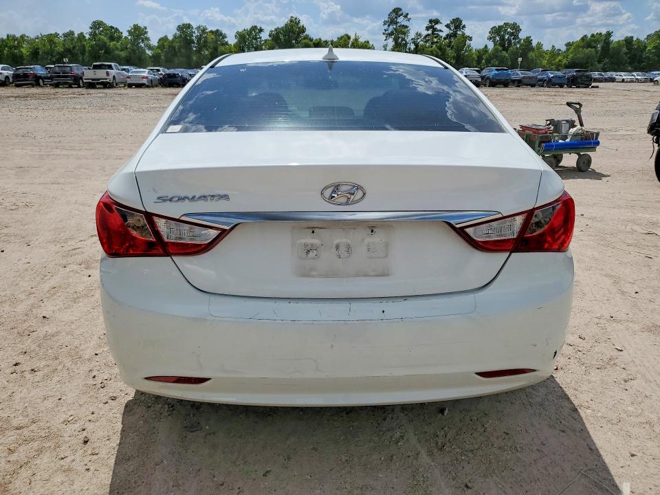 60612546 :رقم المزاد ، 5NPEB4AC2CH437473 vin ، 2012 Hyundai Sonata مزاد بيع