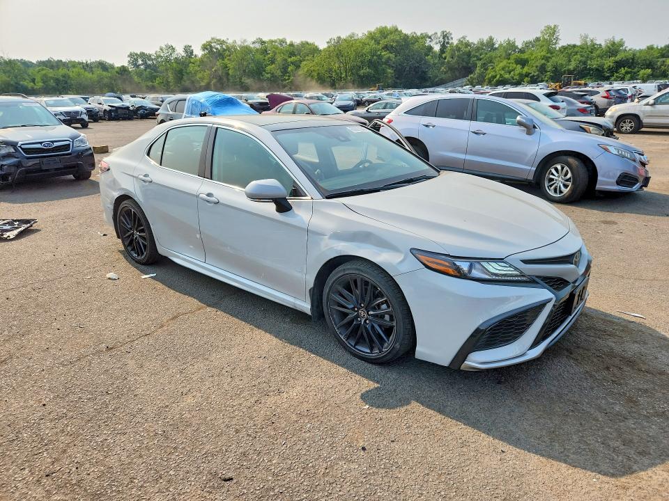 Продаж на аукціоні авто 2022 Toyota Camry, vin: 4T1K61BK8NU063371, номер лоту: 60601846