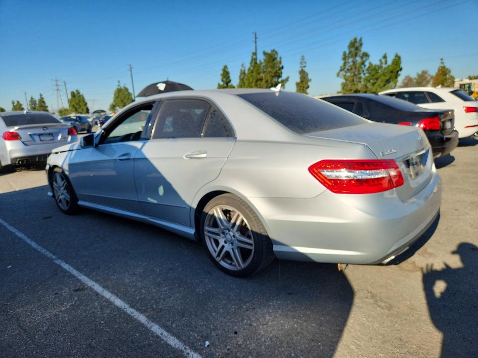 2010 Mercedes-benz E მანქანა იყიდება აუქციონზე, vin: WDDHF5GB2AA143720, აუქციონის ნომერი: 58957536