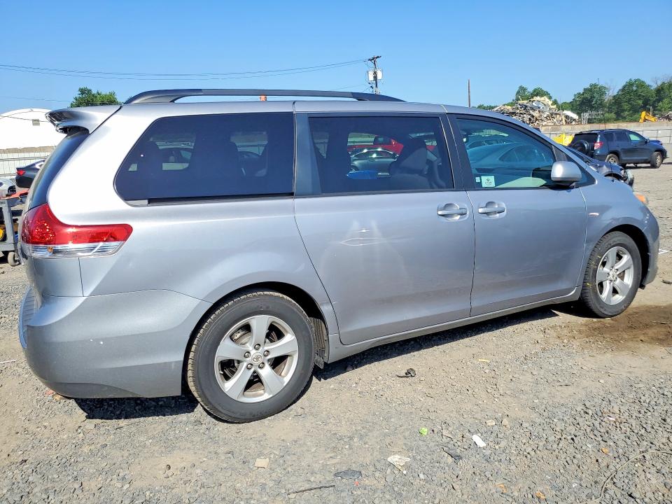 Продаж на аукціоні авто 2011 Toyota Sienna, vin: 5TDKK3DC9BS030171, номер лоту: 58880466