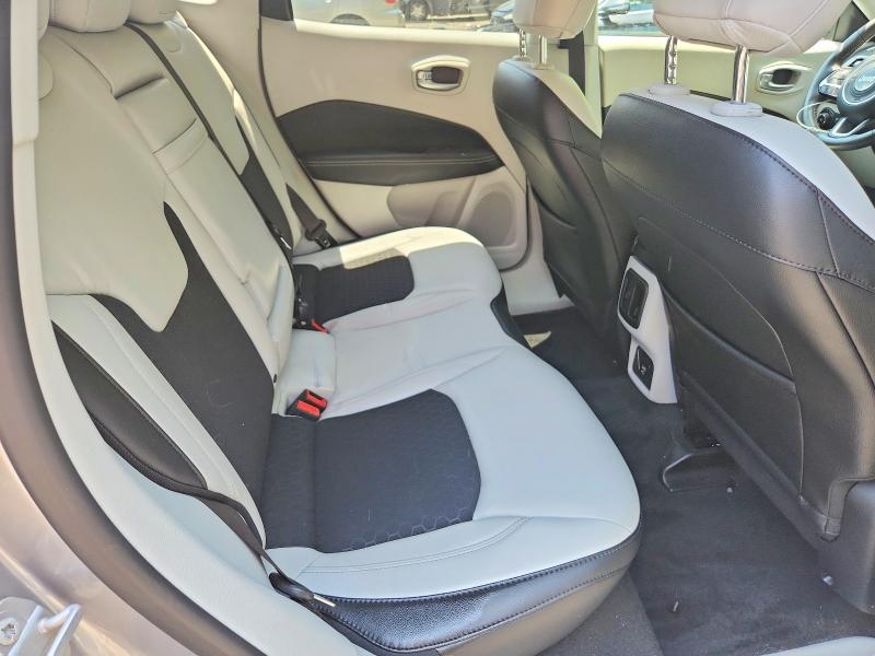 58890746 :رقم المزاد ، 3C4NJCBB5JT495190 vin ، 2018 Jeep Compass مزاد بيع