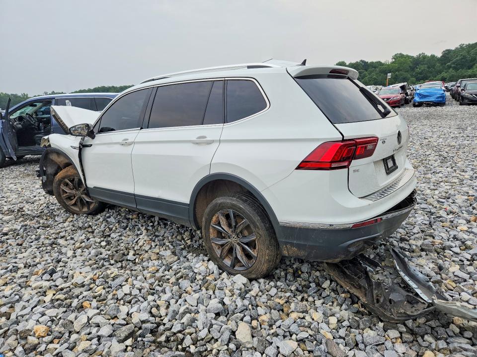 Продажа на аукционе авто 2022 Volkswagen Tiguan, vin: 3VV3B7AX1NM100156, номер лота: 63120466