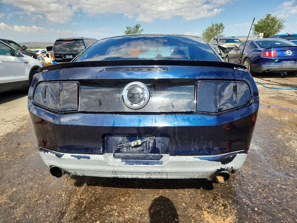 61439856 :رقم المزاد ، 1ZVBP8CH6A5138177 vin ، 2010 Ford Mustang مزاد بيع