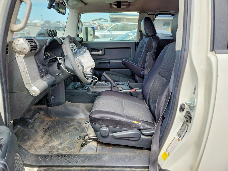 61762106 :رقم المزاد ، JTEBU4BF9EK190488 vin ، 2014 Toyota Fj Cruiser مزاد بيع
