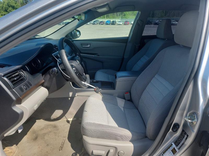 62400676 :رقم المزاد ، 4T1BF1FK4GU570880 vin ، 2016 Toyota Camry مزاد بيع