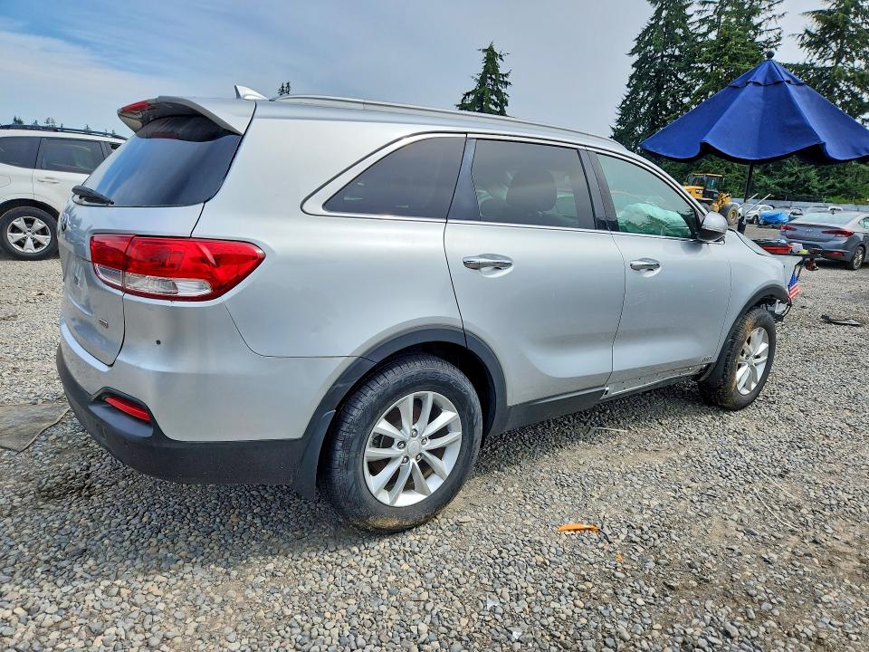 Продажа на аукционе авто 2016 Kia Sorento, vin: 5XYPGDA31GG098308, номер лота: 61547926