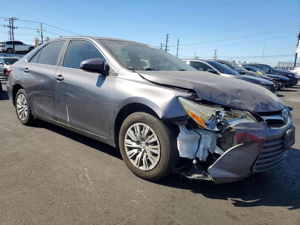 58980296 :رقم المزاد ، 4T4BF1FK6FR508448 vin ، 2015 Toyota Camry مزاد بيع