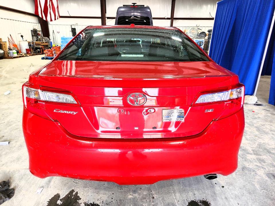 60798926 :رقم المزاد ، 4T1BF1FK4DU699195 vin ، 2013 Toyota Camry مزاد بيع