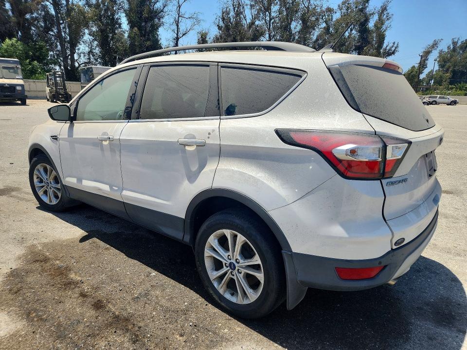 Продаж на аукціоні авто 2018 Ford Escape, vin: 1FMCU0HDXJUB14375, номер лоту: 61764866