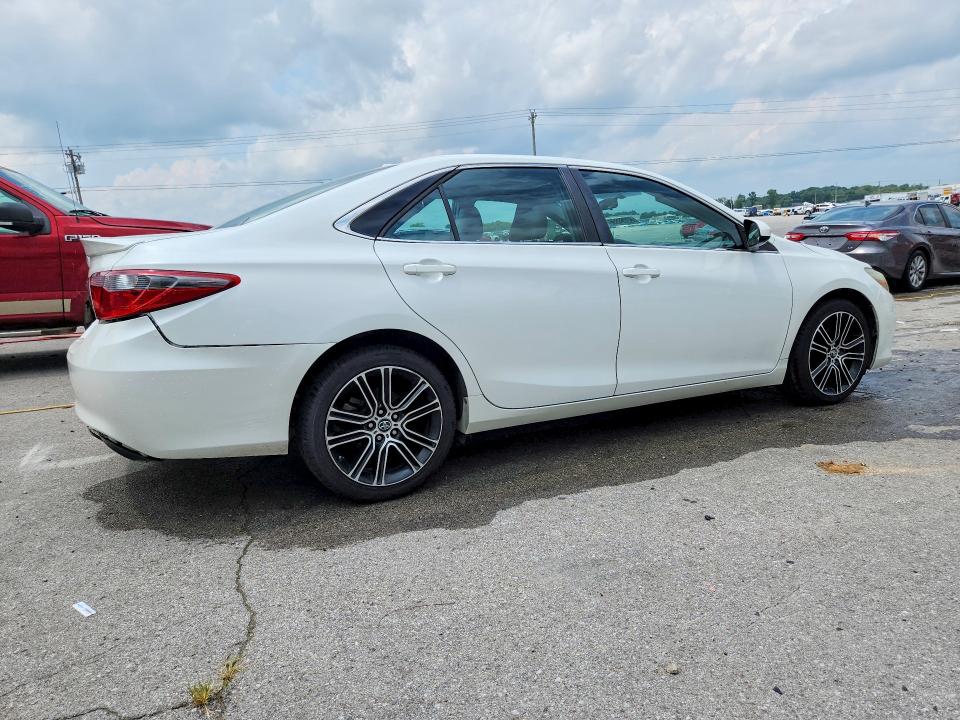 62264856 :رقم المزاد ، 4T1BF1FK0GU168578 vin ، 2016 Toyota Camry مزاد بيع