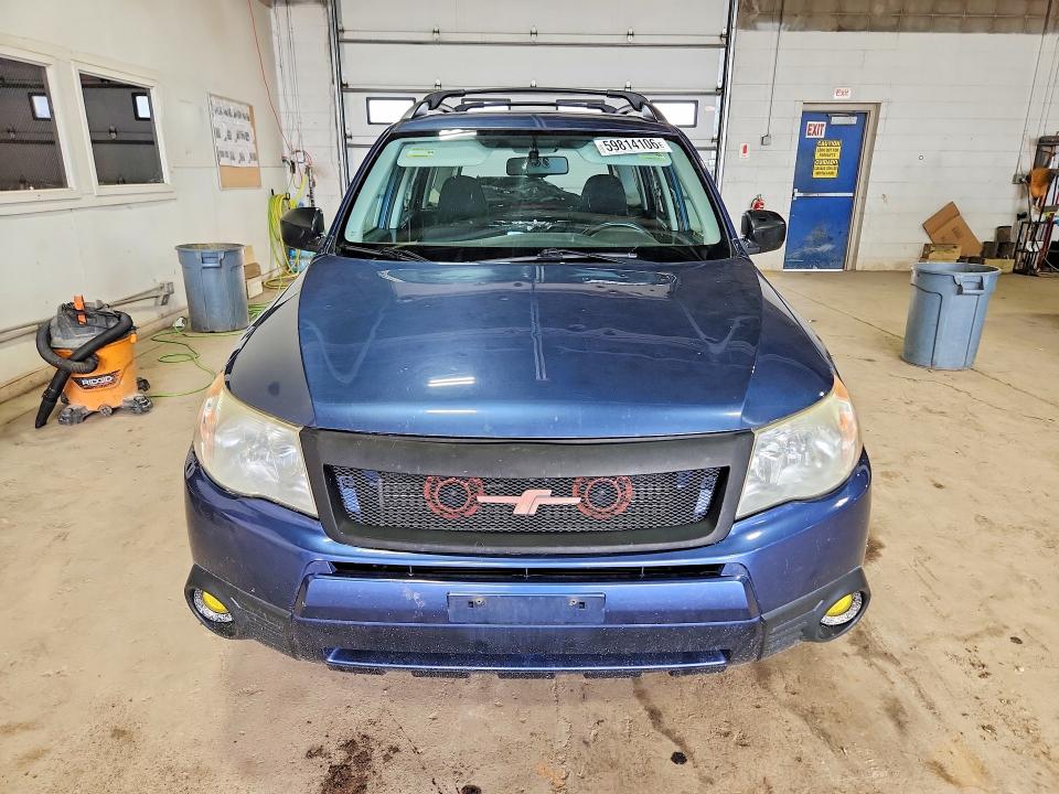 59814106 :رقم المزاد ، JF2SHBBC3BG750945 vin ، 2011 Subaru Forester مزاد بيع