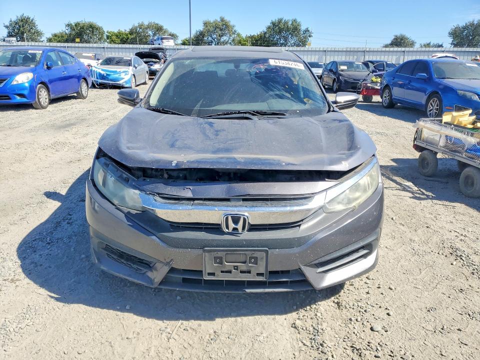 61538246 :رقم المزاد ، 2HGFC2F75GH513396 vin ، 2016 Honda Civic مزاد بيع