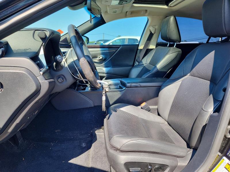 61403386 :رقم المزاد ، 58ADZ1B10LU078685 vin ، 2020 Lexus Es مزاد بيع