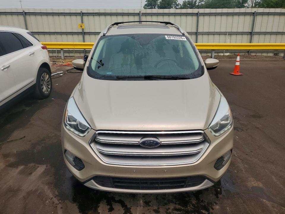 Продаж на аукціоні авто 2017 Ford Escape, vin: 1FMCU9J96HUD47464, номер лоту: 60702226