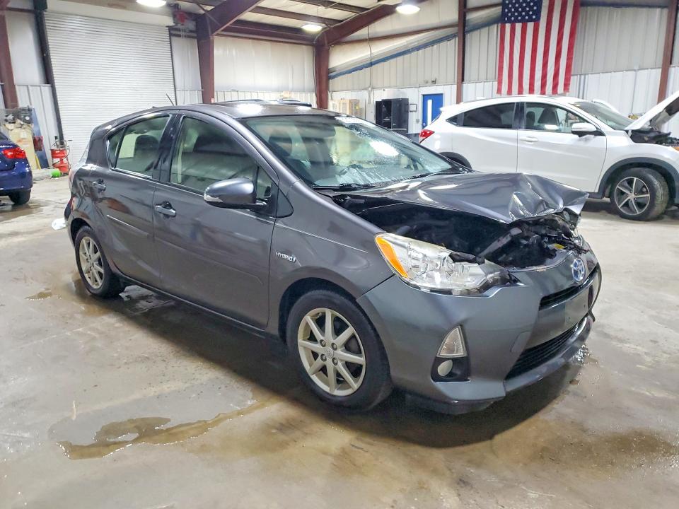 2014 Toyota Prius C მანქანა იყიდება აუქციონზე, vin: JTDKDTB35E1063649, აუქციონის ნომერი: 62102626
