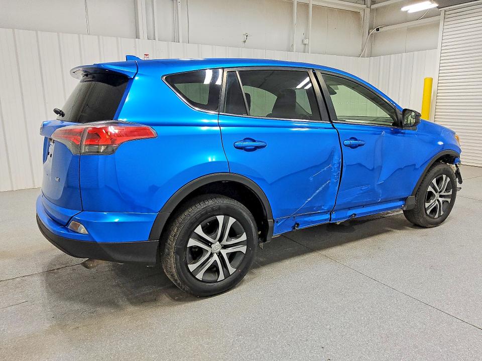 2018 Toyota Rav4 მანქანა იყიდება აუქციონზე, vin: JTMZFREVXJJ151471, აუქციონის ნომერი: 61794816