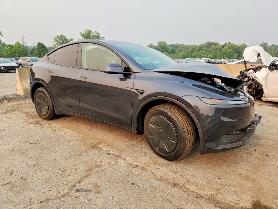 61666886 :رقم المزاد ، 7SAYGDEE5TA705912 vin ، 2026 Tesla Model Y مزاد بيع