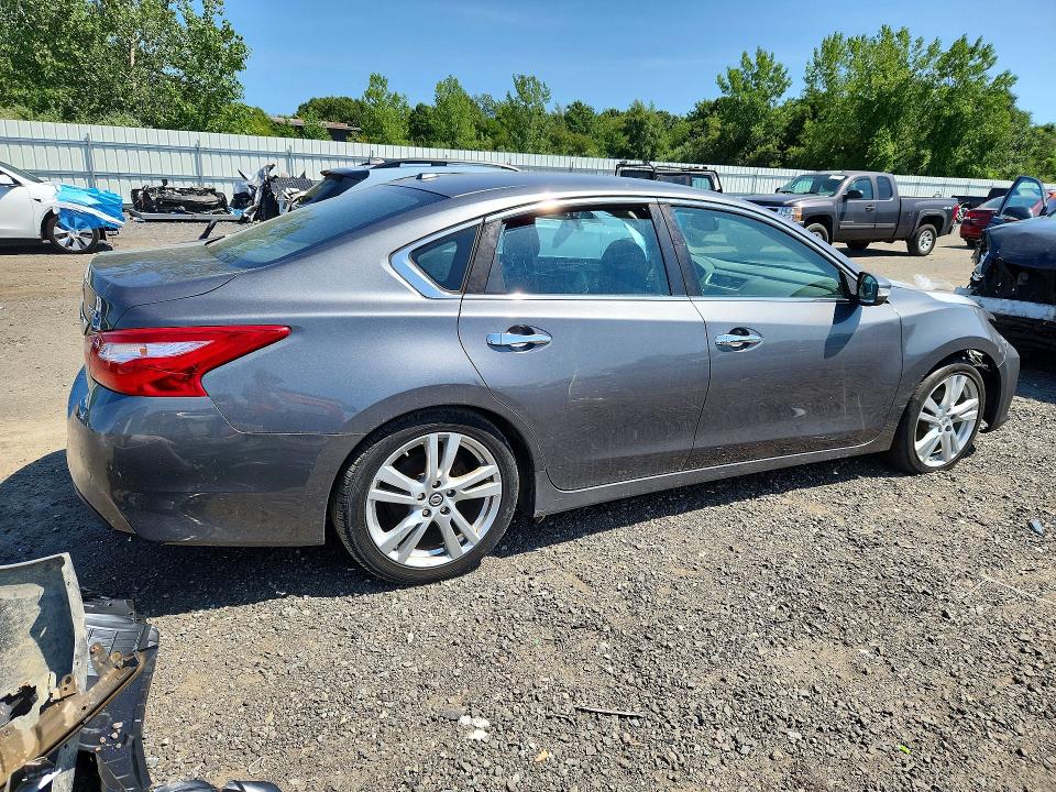 59946126 :رقم المزاد ، 1N4BL3AP3HC165182 vin ، 2017 Nissan Altima مزاد بيع