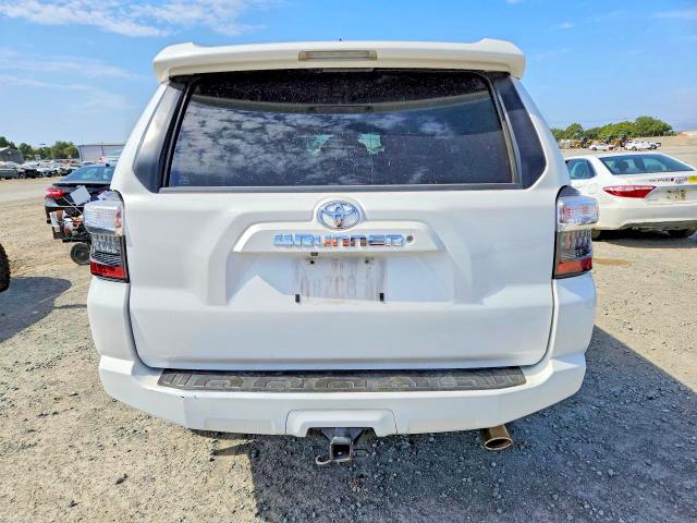 Продажа на аукционе авто 2018 Toyota 4runner, vin: JTEZU5JR8J5172752, номер лота: 61599236