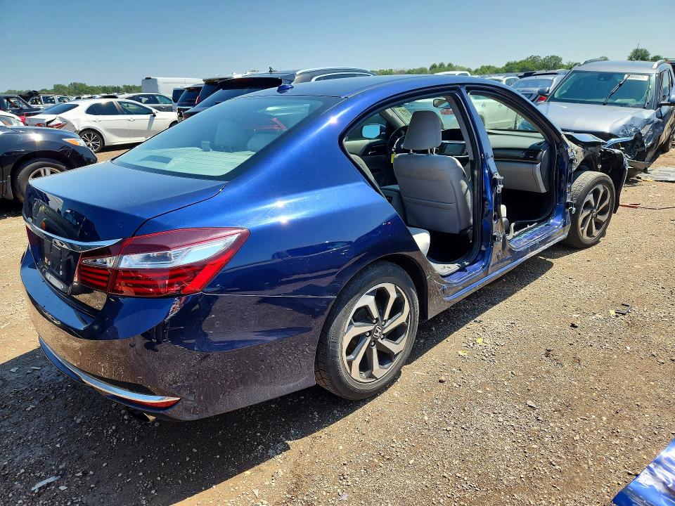 58746286 :رقم المزاد ، 1HGCR2F76HA062304 vin ، 2017 Honda Accord مزاد بيع