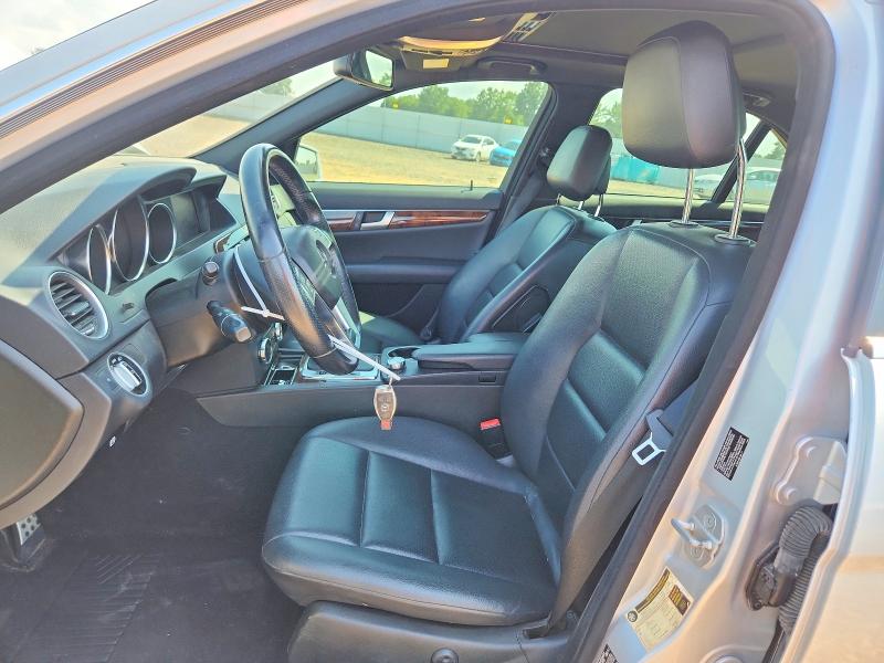 2012 Mercedes-benz C მანქანა იყიდება აუქციონზე, vin: WDDGF8BB4CR193575, აუქციონის ნომერი: 61556876