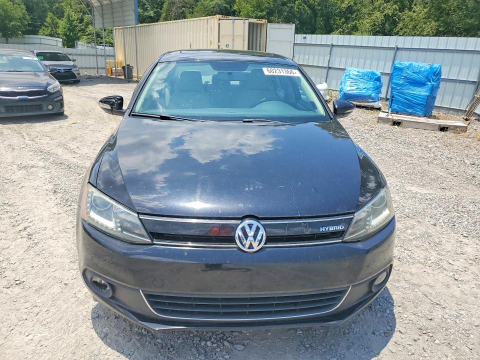 60231366 :رقم المزاد ، 3VW637AJXDM225981 vin ، 2013 Volkswagen Jetta مزاد بيع