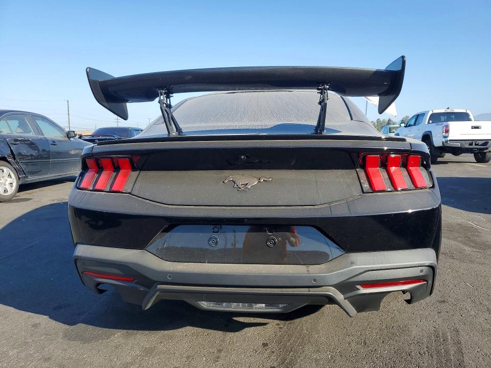 60710566 :رقم المزاد ، 1FA6P8TH4R5137924 vin ، 2024 Ford Mustang مزاد بيع