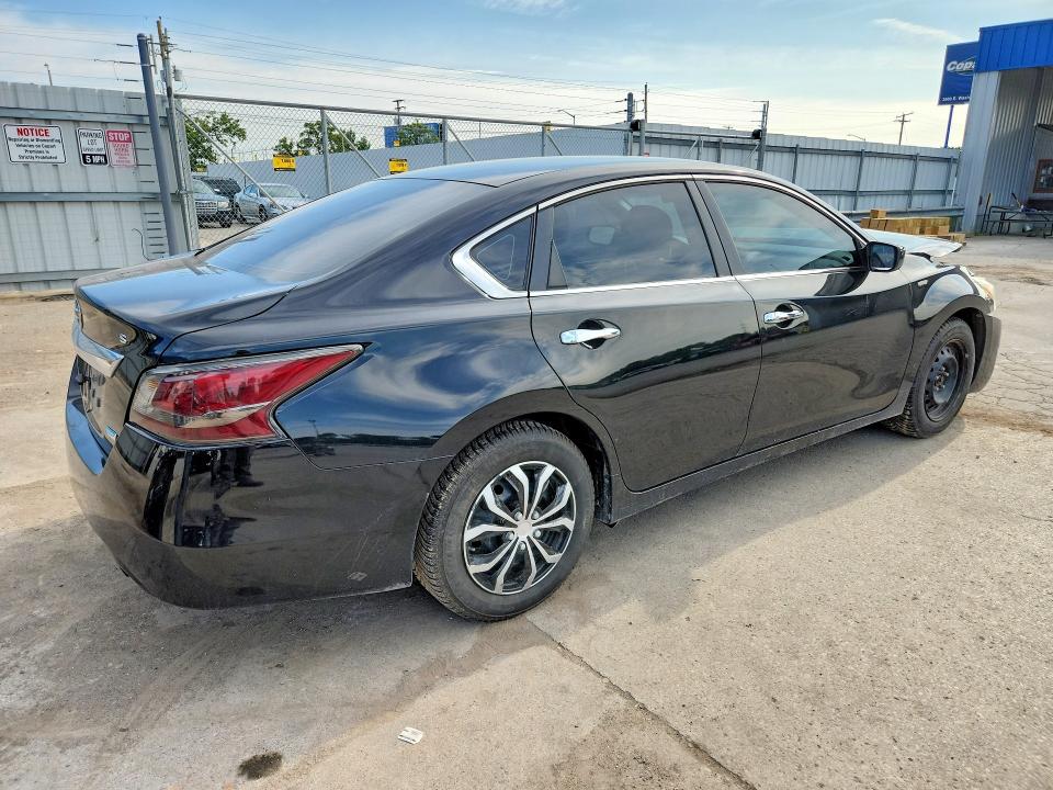 2013 Nissan Altima მანქანა იყიდება აუქციონზე, vin: 1N4AL3AP6DC279196, აუქციონის ნომერი: 62313536