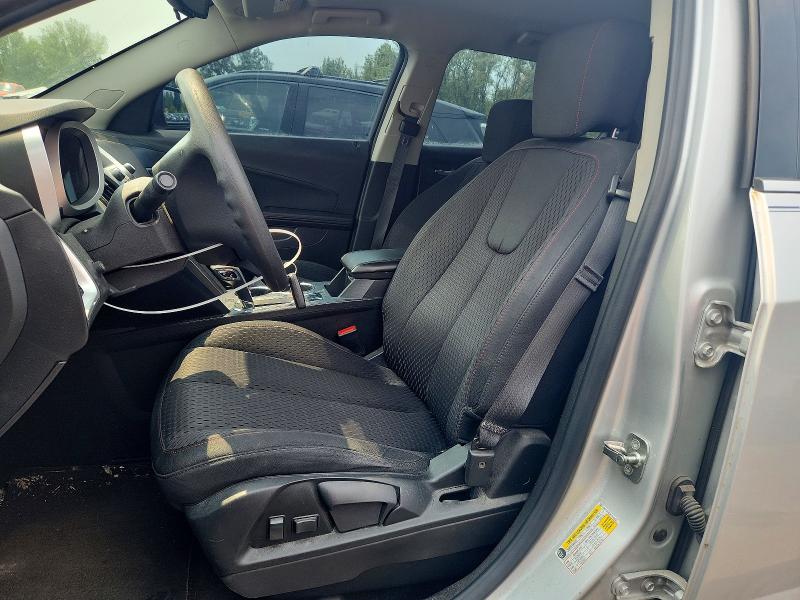 61988836 :رقم المزاد ، 1GNFLEEK5FZ142932 vin ، 2015 Chevrolet Equinox مزاد بيع