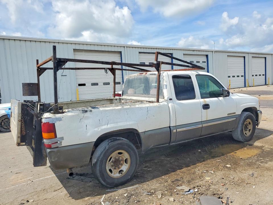 60481596 :رقم المزاد ، 1GTFC29U7YE290710 vin ، 2000 Gmc New Sierra مزاد بيع