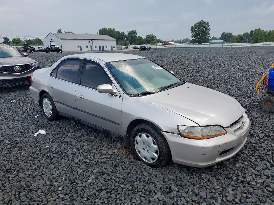 1998 Honda Accord მანქანა იყიდება აუქციონზე, vin: 1HGCG5641WA007351, აუქციონის ნომერი: 61377586