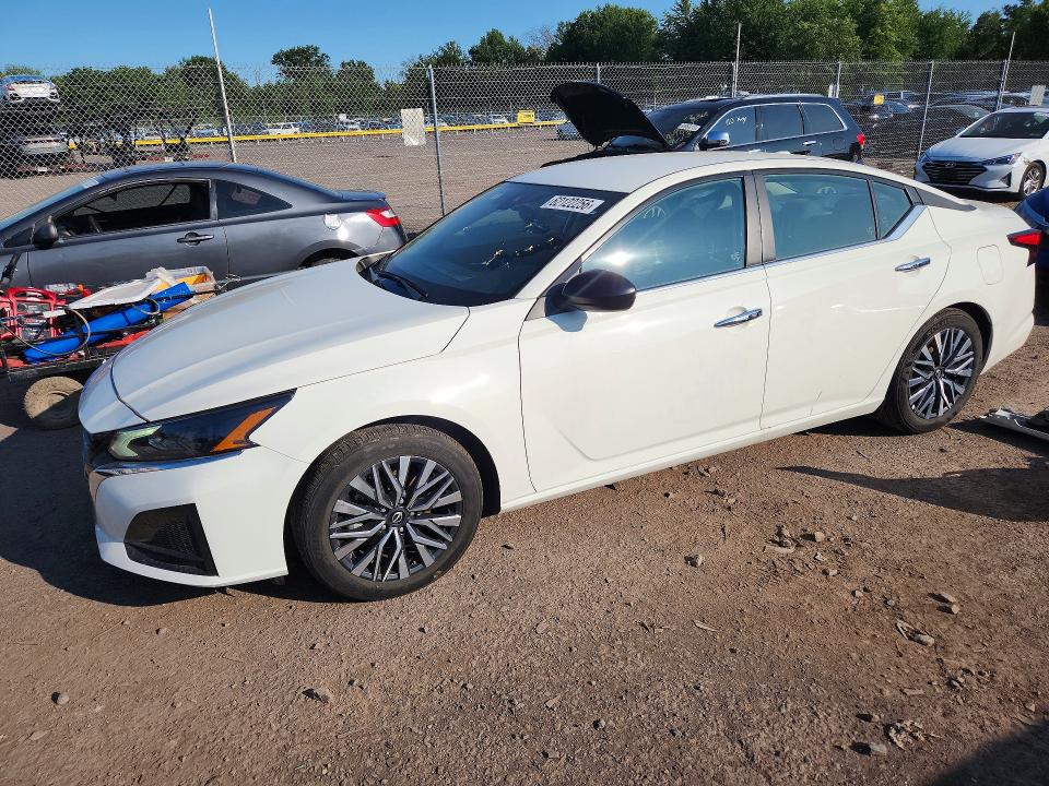 62122256 :رقم المزاد ، 1N4BL4DV5SN369851 vin ، 2025 Nissan Altima مزاد بيع