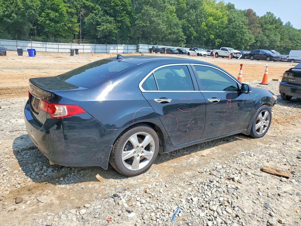 63129276 :رقم المزاد ، JH4CU2F66BC018480 vin ، 2011 Acura Tsx مزاد بيع