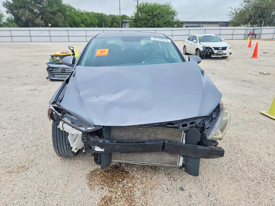 60746616 :رقم المزاد ، 5NPD84LF7JH276200 vin ، 2018 Hyundai Elantra مزاد بيع