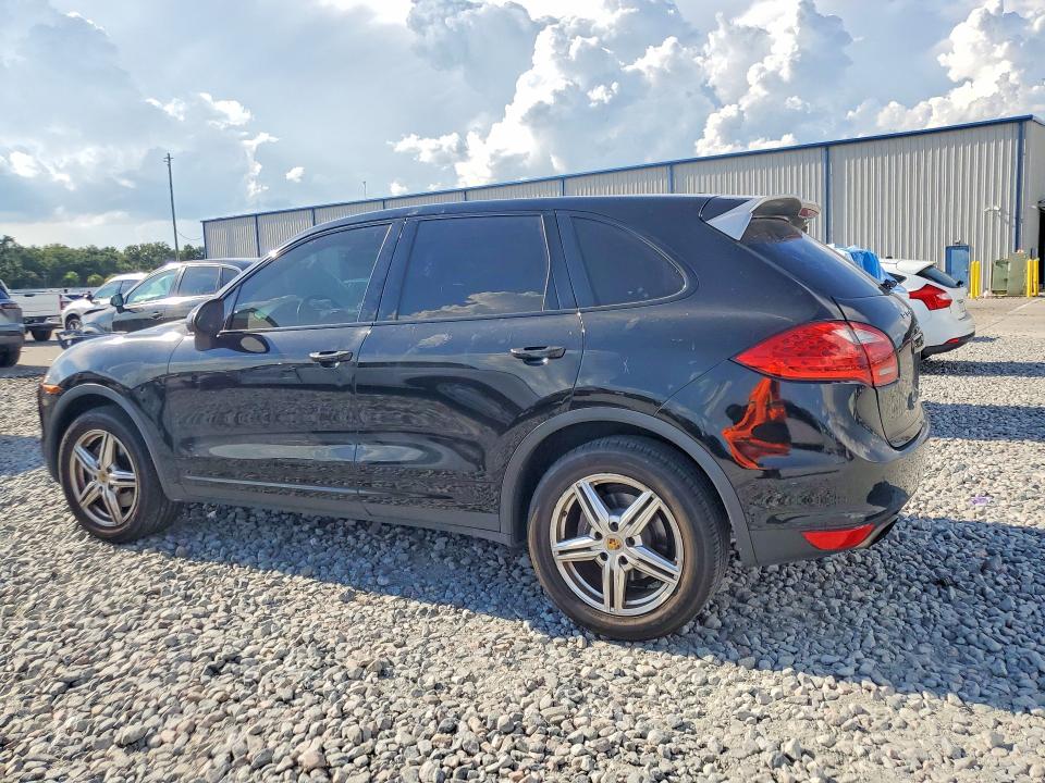 60430366 :رقم المزاد ، WP1AA2A25ELA97424 vin ، 2014 Porsche Cayenne مزاد بيع