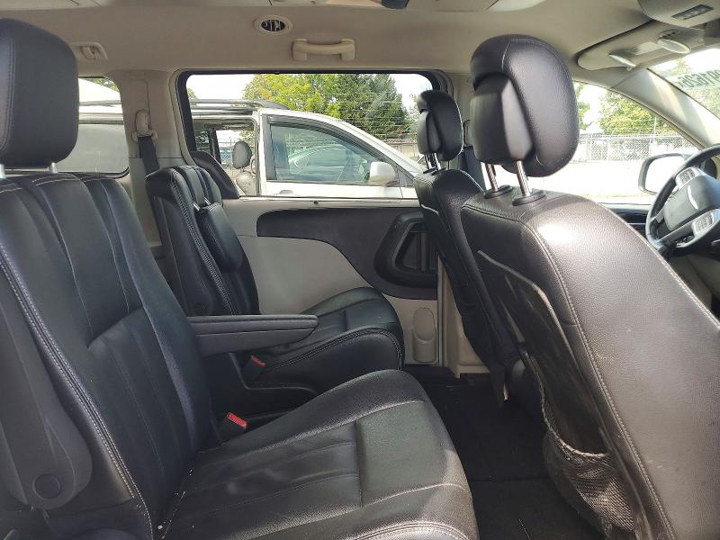 Продаж на аукціоні авто 2015 Chrysler Town & Country, vin: 2C4RC1BG2FR617560, номер лоту: 62991626