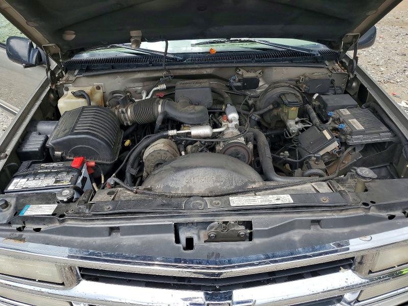 60824626 :رقم المزاد ، 3GNEC16RXXG135718 vin ، 1999 Chevrolet Suburban مزاد بيع
