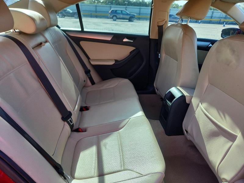 61331096 :رقم المزاد ، 3VWD67AJ5GM266196 vin ، 2016 Volkswagen Jetta مزاد بيع