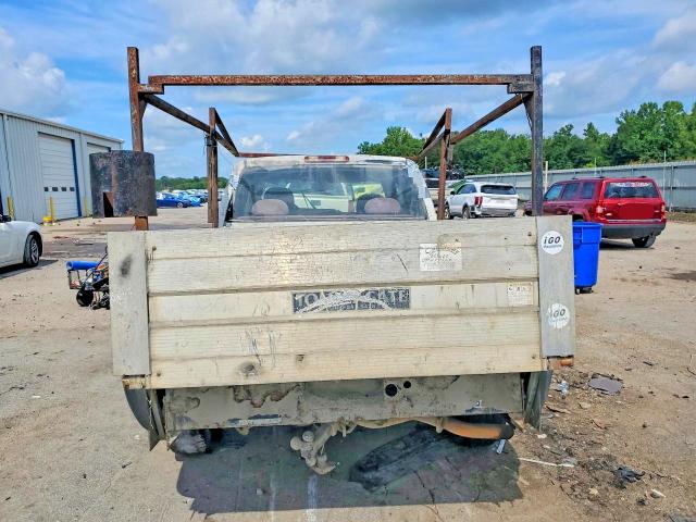 60481596 :رقم المزاد ، 1GTFC29U7YE290710 vin ، 2000 Gmc New Sierra مزاد بيع