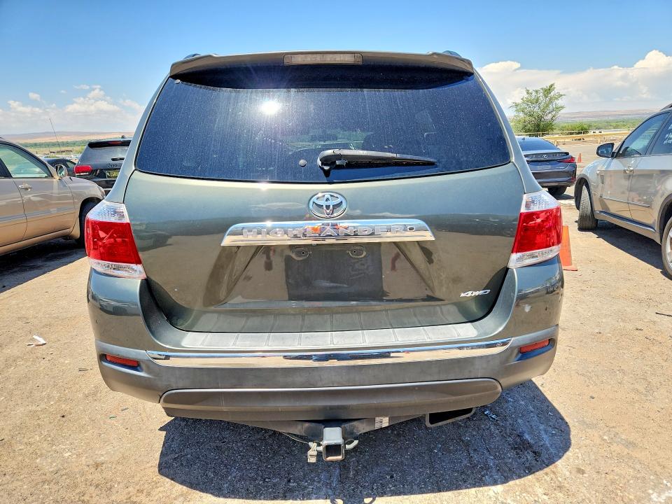 61231966 :رقم المزاد ، 5TDBK3EH9CS104281 vin ، 2012 Toyota Highlander مزاد بيع