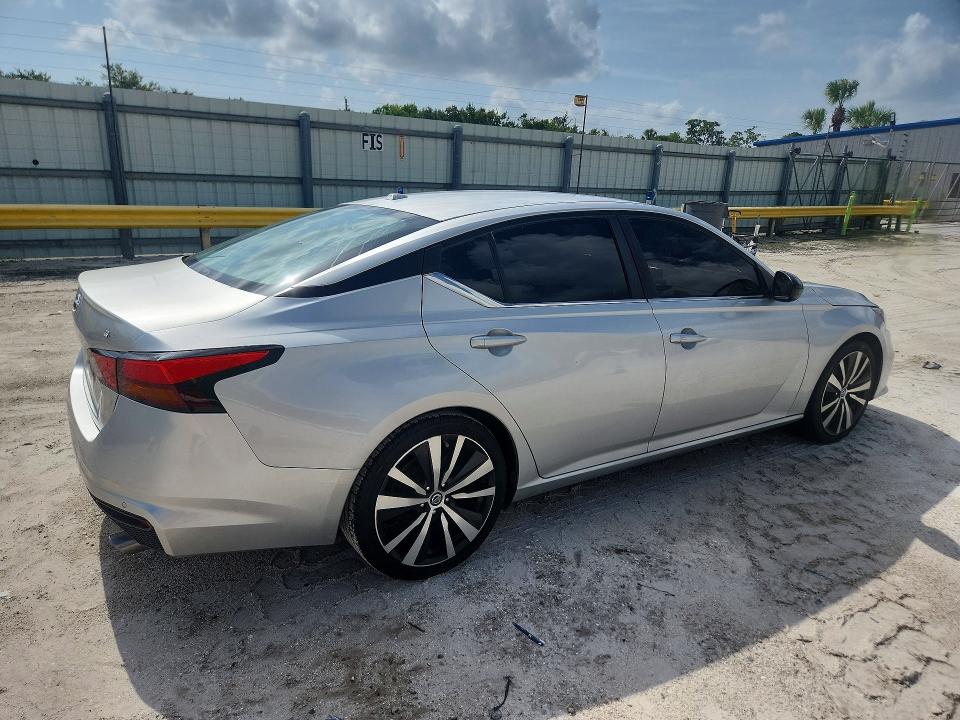 Продажа на аукционе авто 2020 Nissan Altima, vin: 1N4BL4CV9LC221832, номер лота: 61993396