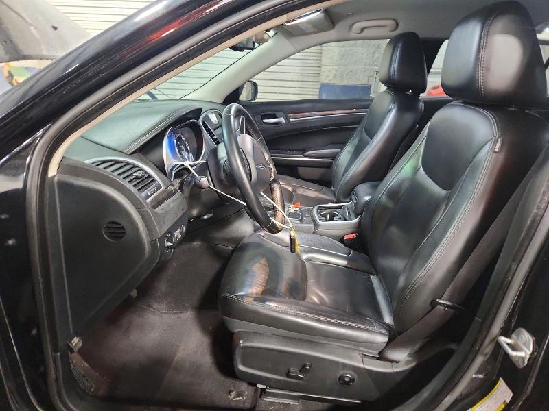 60050386 :رقم المزاد ، 2C3CCARG7JH226760 vin ، 2018 Chrysler 300 مزاد بيع