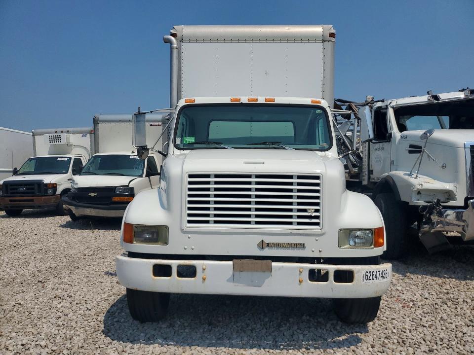 62647436 :رقم المزاد ، 1HTSCAAM9XH648166 vin ، 1999 International 4700 مزاد بيع