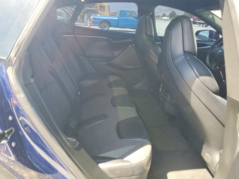 62250906 :رقم المزاد ، 5YJSA1E24JF295757 vin ، 2018 Tesla Model S مزاد بيع