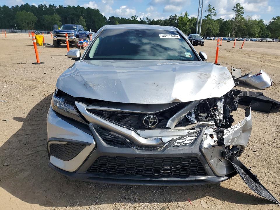Продаж на аукціоні авто 2022 Toyota Camry, vin: 4T1G11AK1NU636682, номер лоту: 60115406