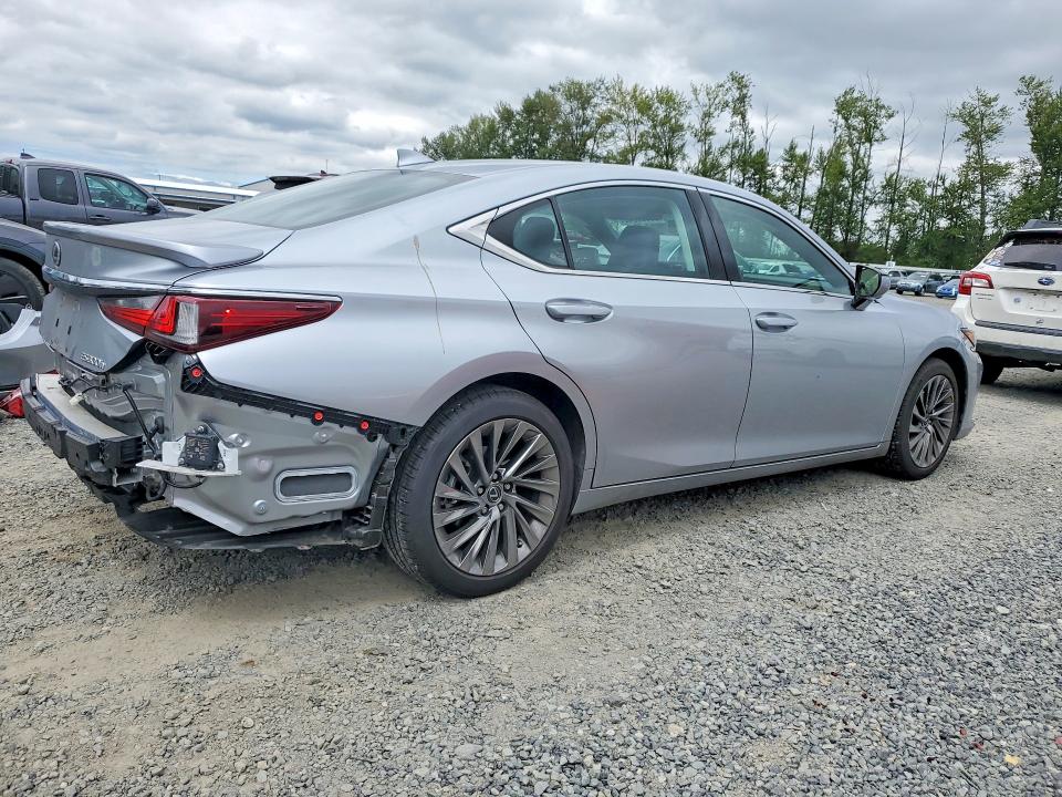 60889846 :رقم المزاد ، 58AEA1C14RU045224 vin ، 2024 Lexus Es 300h مزاد بيع